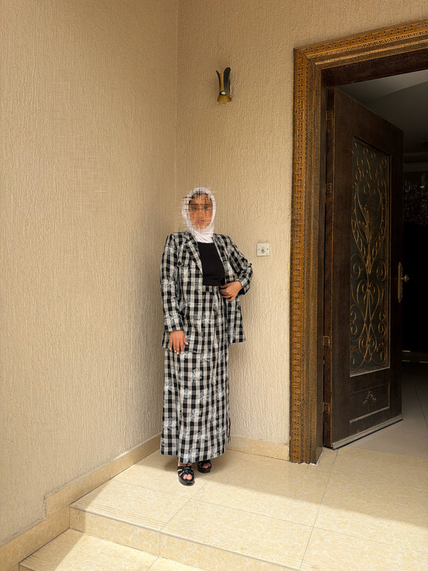طقم كاروهات بقشة ورد — Floral gingham set