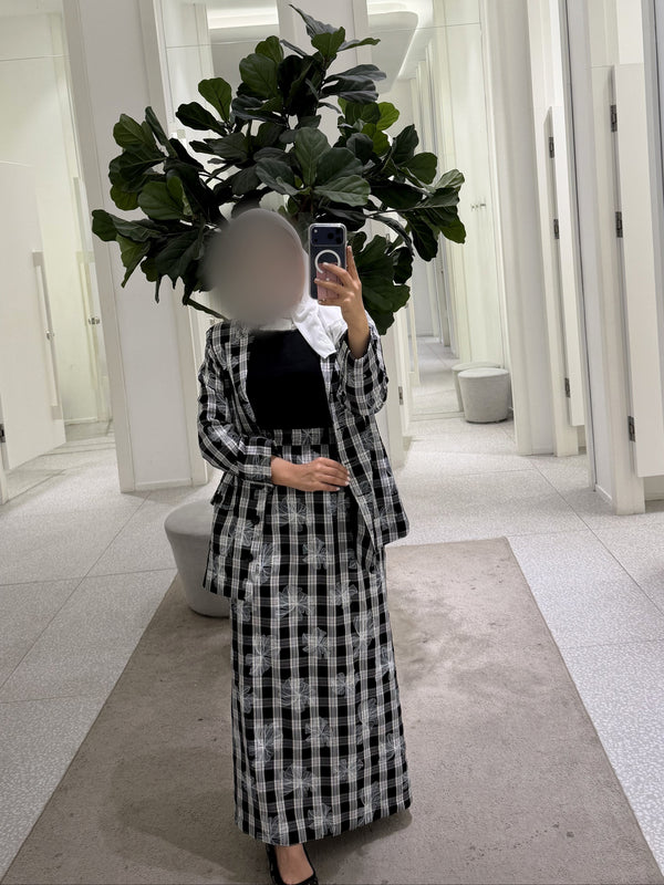 طقم كاروهات بقشة ورد — Floral gingham set
