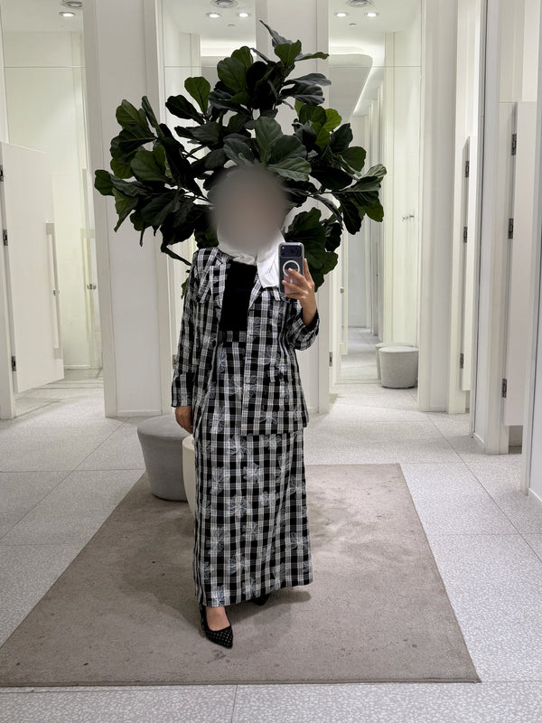 طقم كاروهات بقشة ورد — Floral gingham set