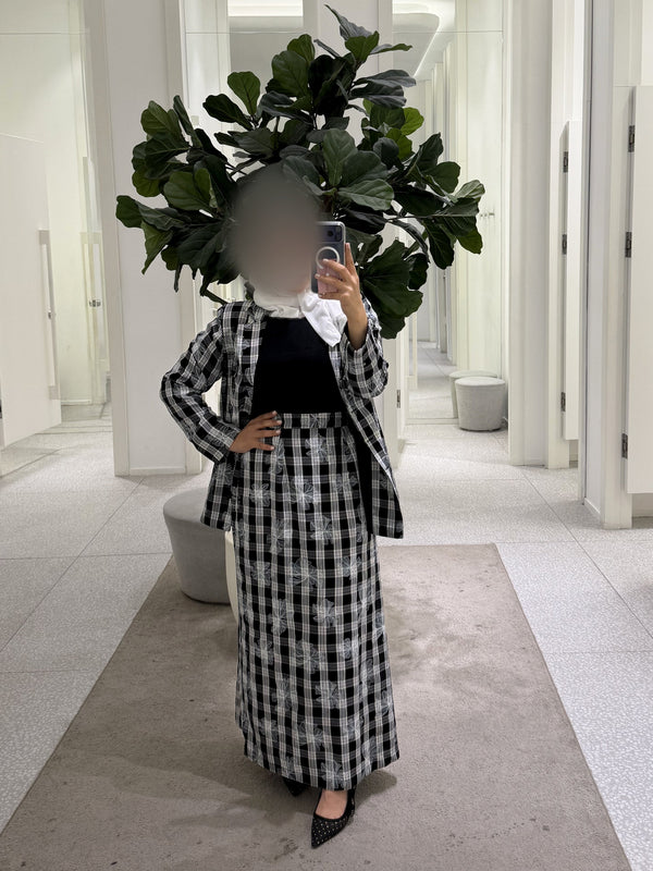 طقم كاروهات بقشة ورد — Floral gingham set